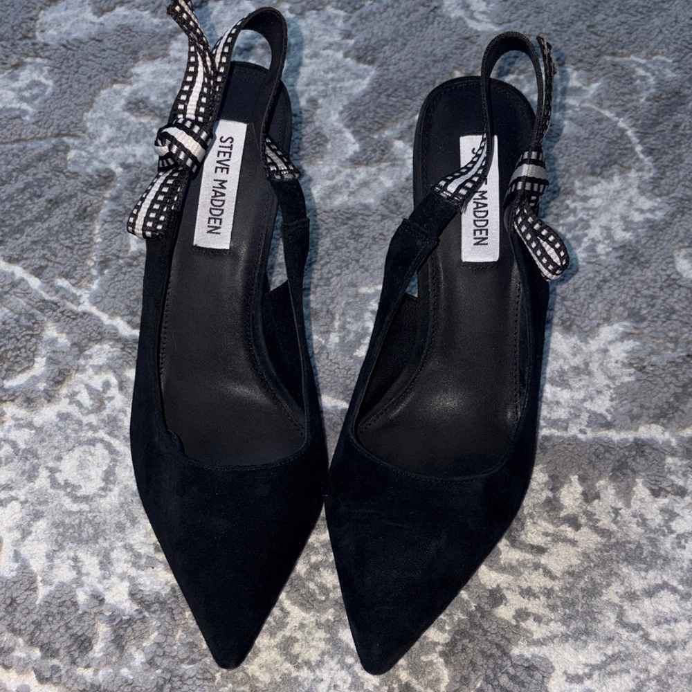 Steve Madden Bri Black Suede Slingback Pump Only